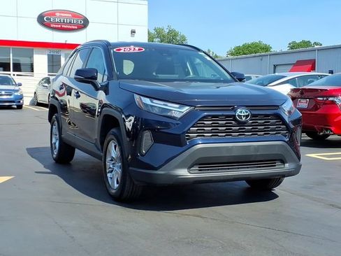 Certified 2025 Toyota RAV4 XLE AWD/4WD image 3