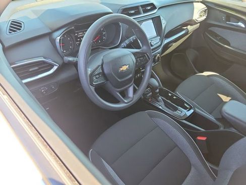 Used 2023 Chevrolet TrailBlazer LT FWD image 6
