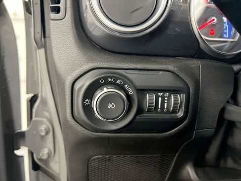 Used 2021 Jeep Wrangler Unlimited Rubicon w/ Trailer Tow Package AWD/4WD image 18