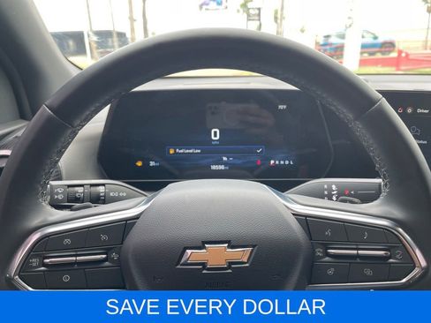 Used 2025 Chevrolet Equinox LT image 10