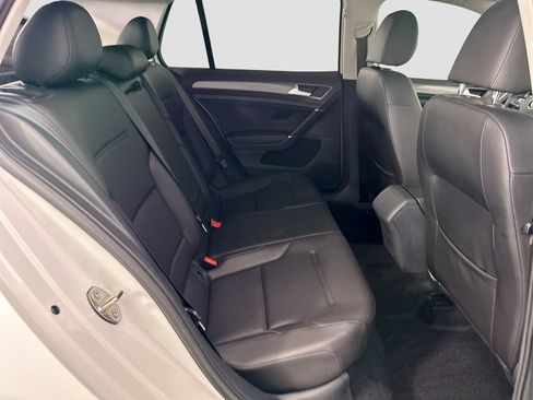 Used 2020 Volkswagen Golf 4-Door FWD image 20