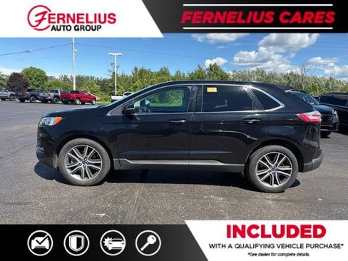Used 2021 Ford Edge Titanium w/ Class II Trailer Tow Package AWD/4WD image 2