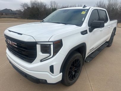 Used 2025 GMC Sierra 1500 Elevation