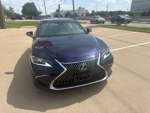 Used 2019 Lexus ES 350 w/ Premium Package FWD image 10