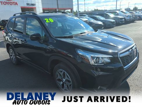 Used 2020 Subaru Forester Premium AWD/4WD image 1
