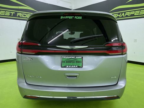 Used 2021 Chrysler Pacifica Touring w/ Cold Weather Group image 8