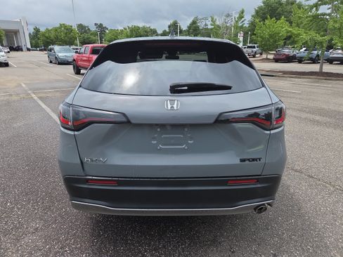 Used 2024 Honda HR-V Sport image 4