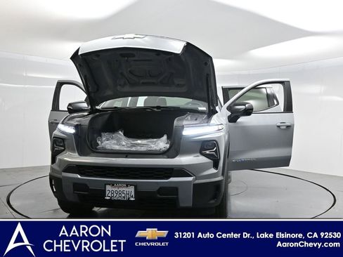 New 2026 Chevrolet Silverado EV LT image 38