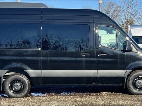 New 2025 Mercedes-Benz Sprinter 2500 image 3