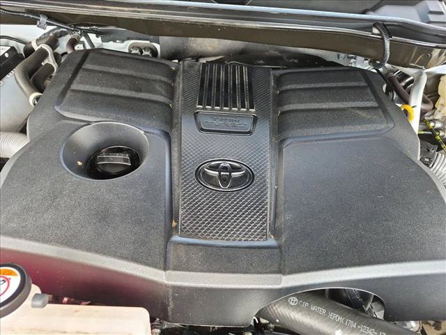 Used 2024 Toyota Tundra Platinum w/ TRD Off-Road Package AWD/4WD image 23