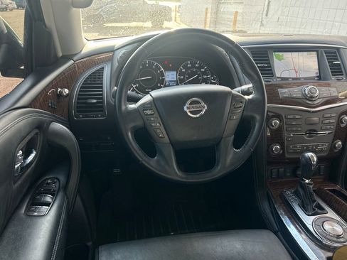 Used 2020 Nissan Armada SL image 2
