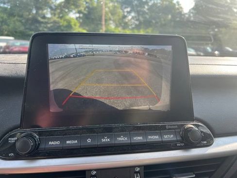 Used 2020 Kia Forte LXS FWD image 7