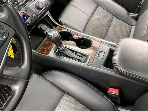 Used 2014 Chevrolet Impala LT w/ Convenience Package image 16