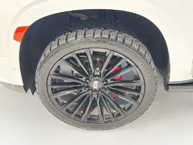 Certified 2024 Cadillac Escalade Sport w/ Touring Package AWD/4WD image 27