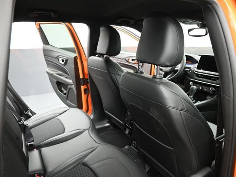 New 2026 Jeep Compass Latitude AWD/4WD image 18