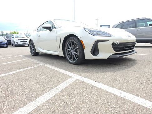 Used 2023 Subaru BRZ Limited RWD image 2