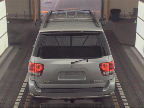 Used 2007 Toyota Sequoia SR5 image 6