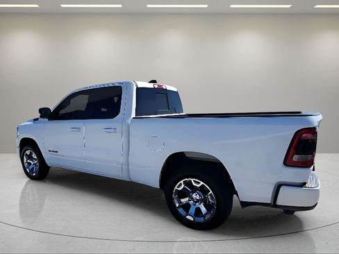 Used 2022 RAM 1500 Big Horn w/ Night Edition AWD/4WD image 5