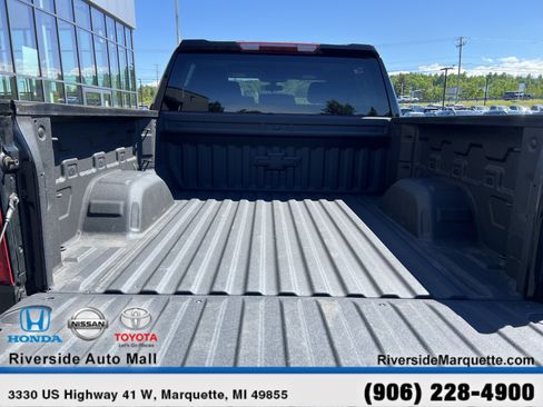 Used 2022 Chevrolet Silverado 1500 LT AWD/4WD image 8