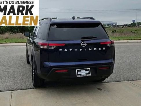 Used 2025 Nissan Pathfinder SV FWD image 7