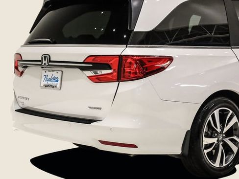 Used 2023 Honda Odyssey Touring image 7