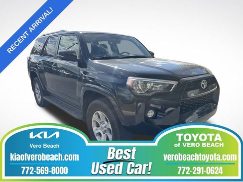 Used 2017 Toyota 4Runner SR5 Premium image 1