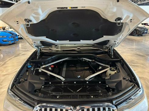 Used 2020 BMW X7 xDrive40i w/ Premium Package image 37