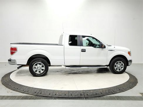 Used 2012 Ford F150 XLT w/ XLT Chrome Pkg image 8