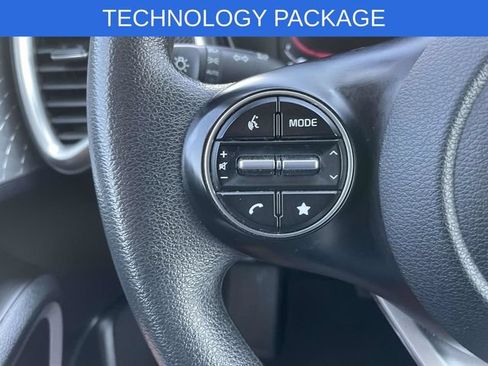 Used 2023 Kia Soul LX w/ LX Technology Package FWD image 22
