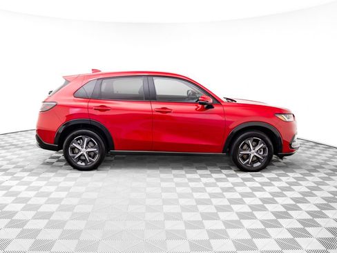 Certified 2024 Honda HR-V EX-L image 6