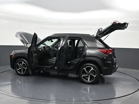 Used 2023 Chevrolet TrailBlazer RS FWD image 38