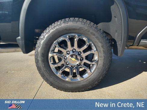 New 2026 Chevrolet Silverado 2500 LT w/ Z71 Chrome Sport Edition image 12