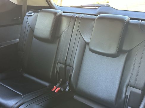 Used 2019 Volkswagen Atlas SE FWD image 22