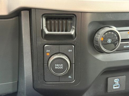 Used 2023 Ford F150 XLT image 17