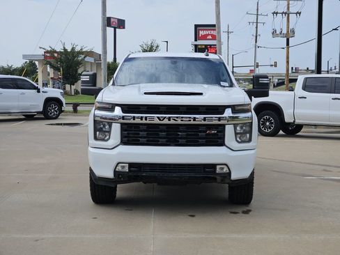 Used 2022 Chevrolet Silverado 2500 LT w/ Convenience Package AWD/4WD image 2