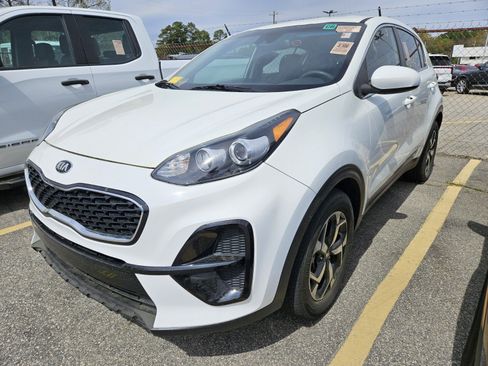 Used 2021 Kia Sportage LX image 7