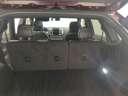 Used 2024 Ford Edge ST-Line w/ Class II Trailer Tow Package image 9