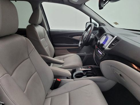 Used 2016 Honda Pilot Touring image 21