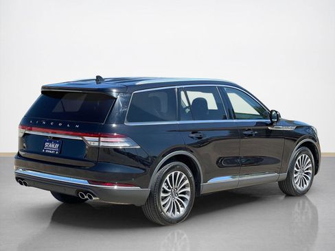 Used 2023 Lincoln Aviator Reserve w/ Equipment Group 201A image 7