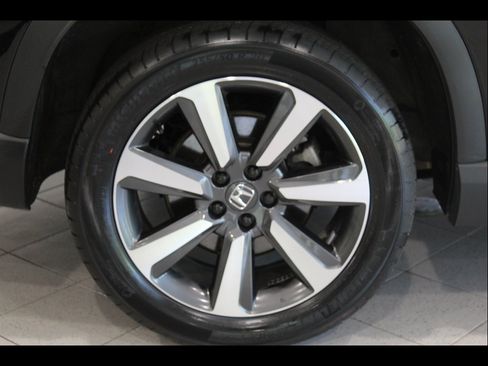 Certified 2023 Honda Pilot Touring image 11