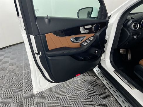 Certified 2022 Mercedes-Benz GLC 300 4MATIC image 15