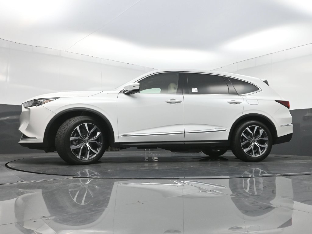 Used 2023 Acura MDX w/ Technology Package FWD image 34