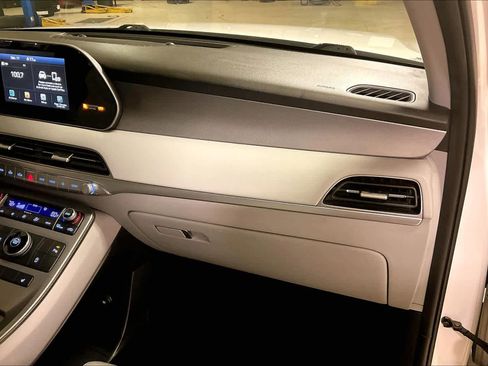 Used 2020 Hyundai Palisade SEL w/ Convenience Package image 16