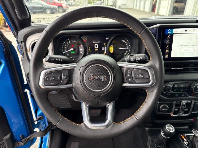 Used 2024 Jeep Wrangler Unlimited Sahara AWD/4WD image 12