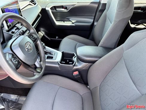 Certified 2025 Toyota RAV4 XLE AWD/4WD image 20