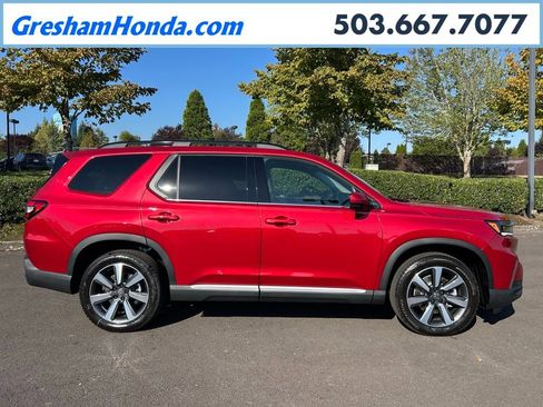 New 2025 Honda Pilot Touring image 5