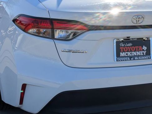 Used 2024 Toyota Corolla LE image 9