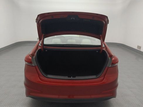 Used 2017 Hyundai Elantra SE image 29