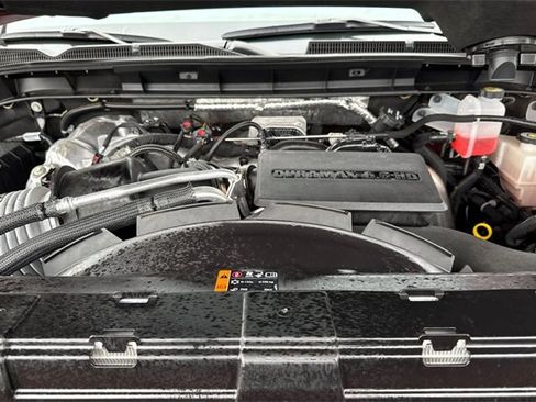 Used 2024 GMC Sierra 2500 AT4 w/ AT4 Premium Plus Package image 57