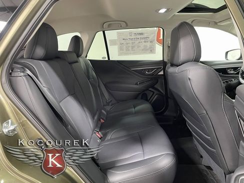 Used 2025 Subaru Outback Limited image 22
